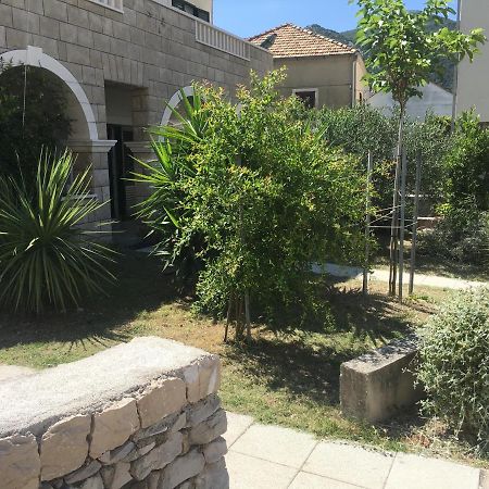 Apartmani Domenika Žuljana Zewnętrze zdjęcie