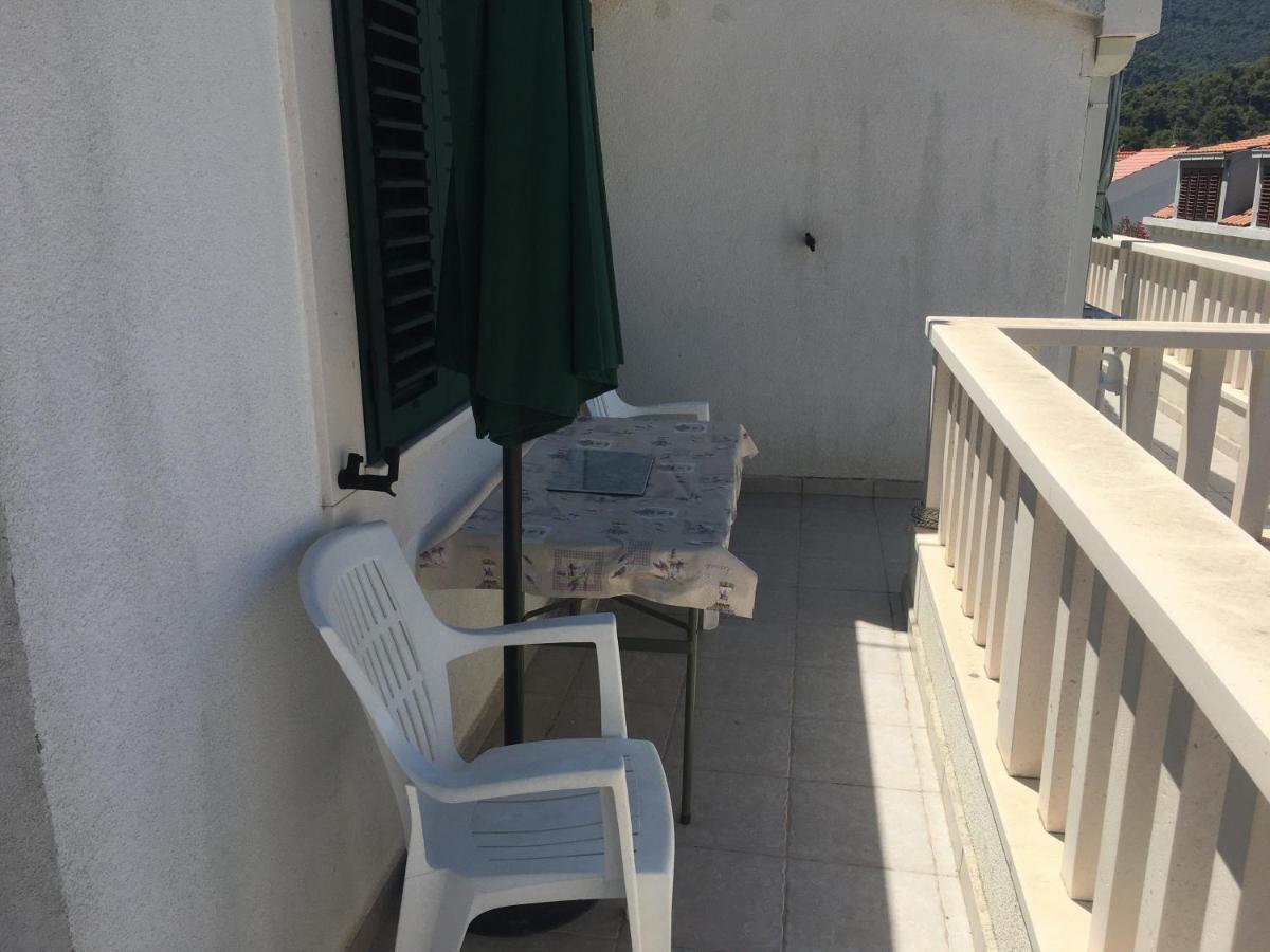 Apartmani Domenika Žuljana Zewnętrze zdjęcie