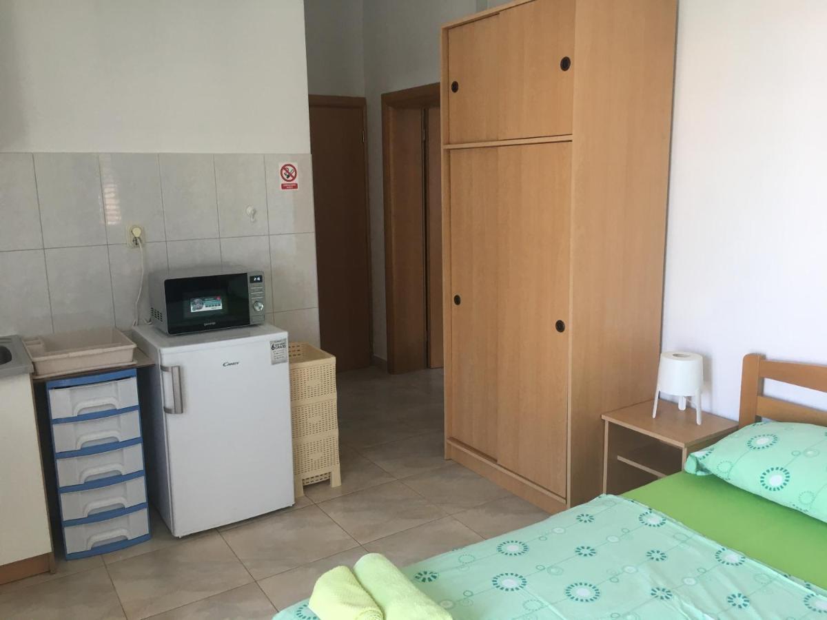 Apartmani Domenika Žuljana Zewnętrze zdjęcie