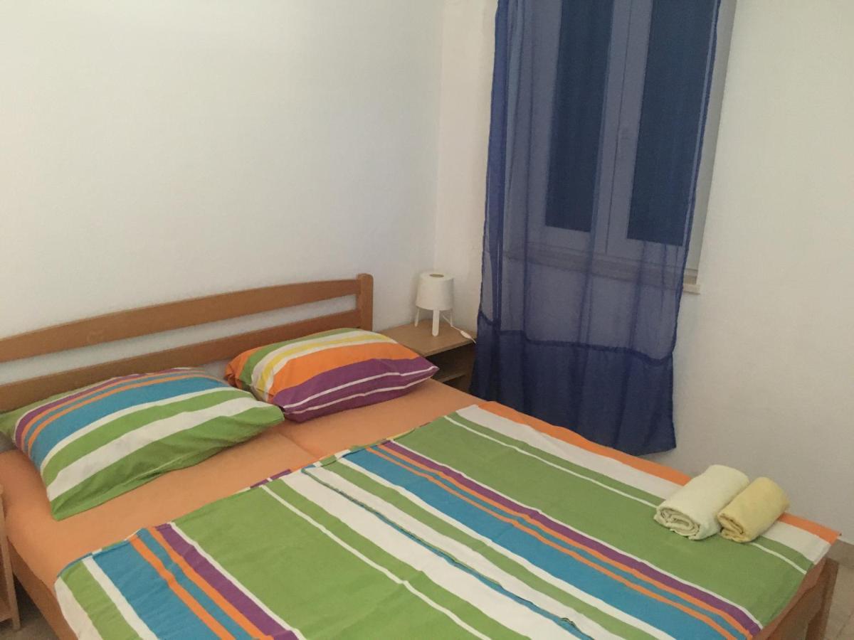 Apartmani Domenika Žuljana Zewnętrze zdjęcie
