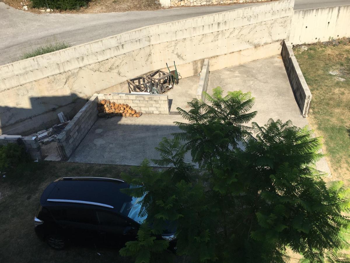 Apartmani Domenika Žuljana Zewnętrze zdjęcie